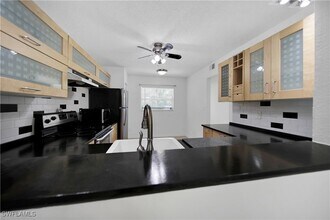 600 Squire Cir in Naples, FL - Building Photo - Building Photo