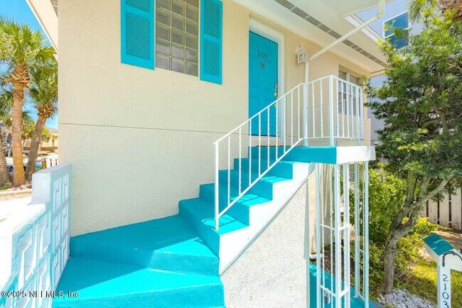 2103 1st St S in Jacksonville Beach, FL - Building Photo - Building Photo