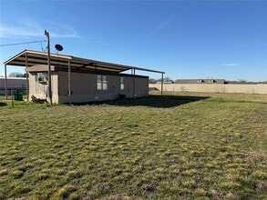 3304 Hidalgo Rd in Waxahachie, TX - Building Photo - Building Photo