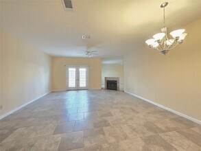 7663 Cambridge St in Houston, TX - Building Photo - Building Photo