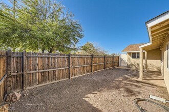 405 Pumpkin Way in Henderson, NV - Building Photo - Building Photo