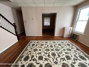 608 Taylor in Dunmore, PA - Building Photo - Building Photo