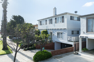 848 5th St Santa Monica, CA 90403 in Santa Monica, CA - Building Photo - Building Photo