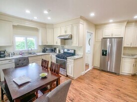 50 Gardner St in Boston, MA - Building Photo