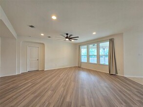 18508 Pencil Cactus Dr in Pflugerville, TX - Foto de edificio - Building Photo