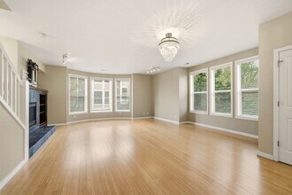 4104 S Corbett Ave in Portland, OR - Building Photo - Building Photo