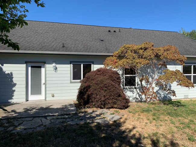 551 America Blvd in Sequim, WA - Building Photo - Building Photo