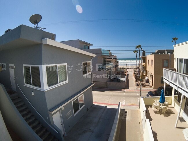 713 Venice Ct. in San Diego, CA - Building Photo - Building Photo