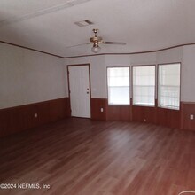 463 Logan Ave in Orange Park, FL - Building Photo - Building Photo