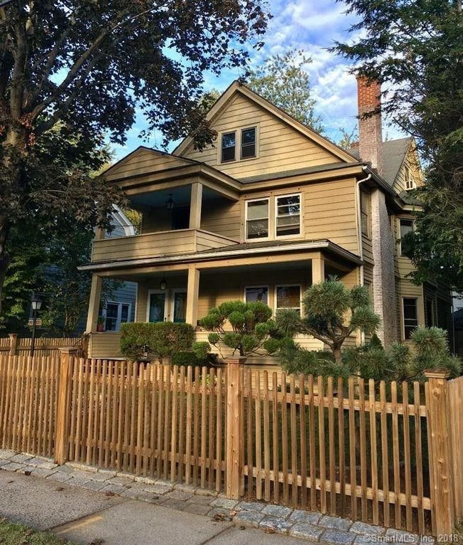 100 Lancaster Rd in West Hartford, CT - Building Photo - Building Photo