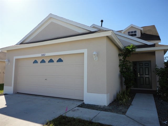 24812 Siena Dr in Lutz, FL - Building Photo