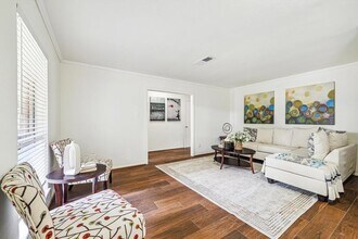 5939 Rutherglenn Dr in Houston, TX - Building Photo - Building Photo