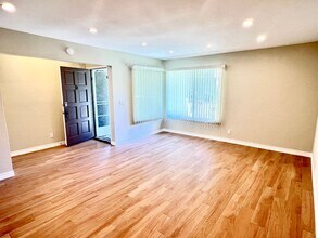 1144 Stonewall Cir in Westlake Village, CA - Building Photo - Building Photo