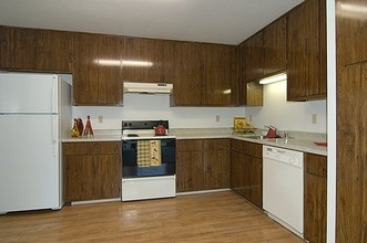 Hidden Place Apartments in Yuba City, CA - Building Photo - Interior Photo