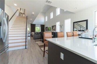 2413 Douglas Ave in Dallas, TX - Building Photo - Building Photo
