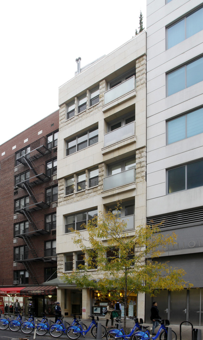 126 University Pl in New York, NY - Building Photo - Building Photo