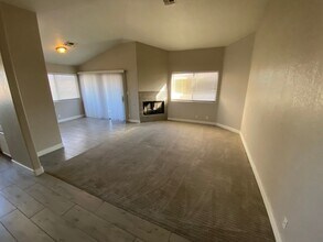 5008 S Rainbow Blvd in Las Vegas, NV - Building Photo - Building Photo