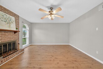 1445 Bonanza Rd in Houston, TX - Building Photo - Building Photo