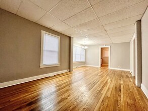 1627 Madison St in Muskegon, MI - Building Photo - Building Photo