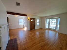1815 N Edison Blvd in Burbank, CA - Building Photo