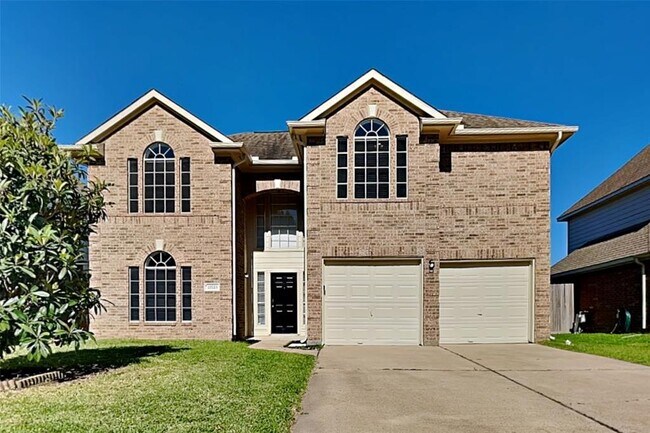 22723 W Waterlake