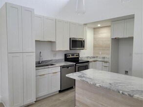 7330 David Blvd in Port Charlotte, FL - Building Photo - Building Photo