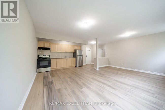 property at 468 Ottawa St N