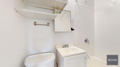455 2nd Ave in New York, NY - Building Photo - Building Photo