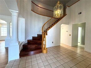 7913 Waterfalls Ave in Las Vegas, NV - Building Photo - Building Photo