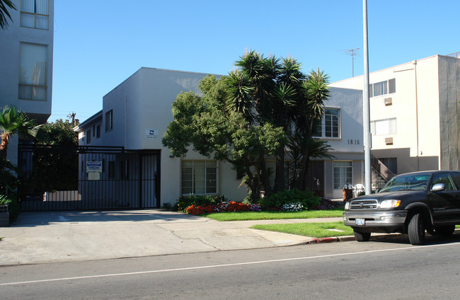 1615 Veteran Ave in Los Angeles, CA - Building Photo - Building Photo