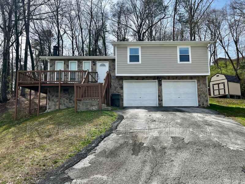 402 Bardwood Ln in Chattanooga, TN - Building Photo