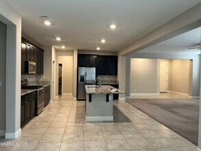 1925 Fledge Creek Dr in Reno, NV - Building Photo - Building Photo