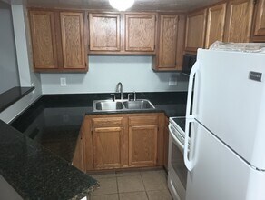 12221 W Bell Rd, Unit 182 in Surprise, AZ - Building Photo - Building Photo