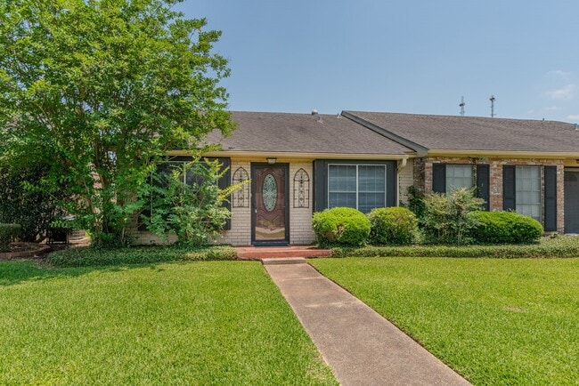 495 Longmeadow Dr
