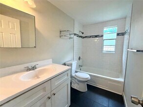 10022 E Wilder Ave in Tampa, FL - Building Photo - Building Photo