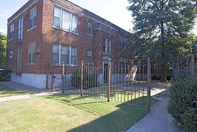 Mahlon Martin Apartments in Little Rock, AR - Building Photo - Building Photo