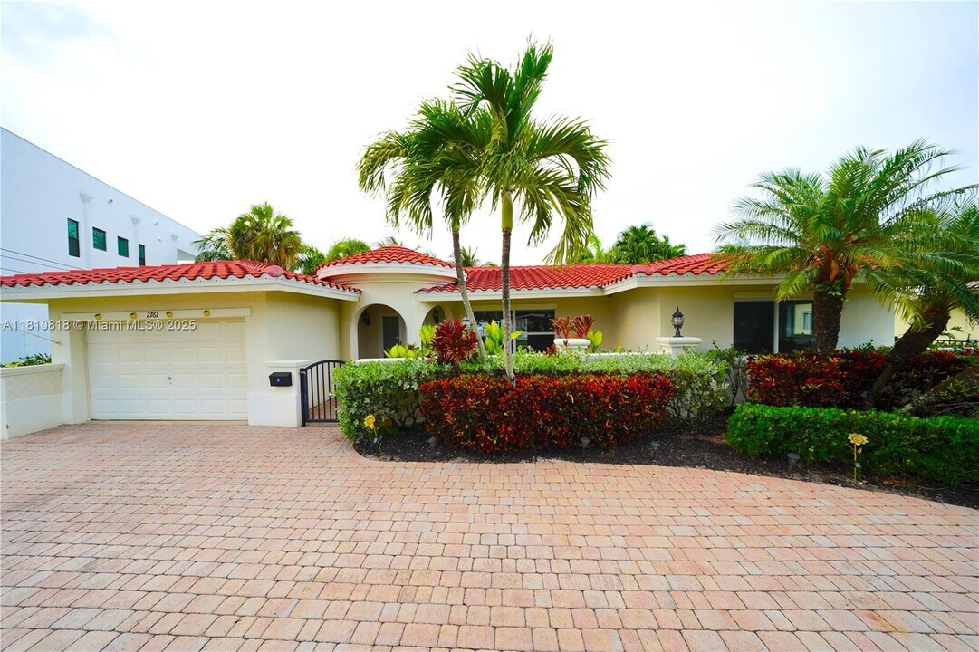 2761 NE 22nd Ct in Pompano Beach, FL - Building Photo