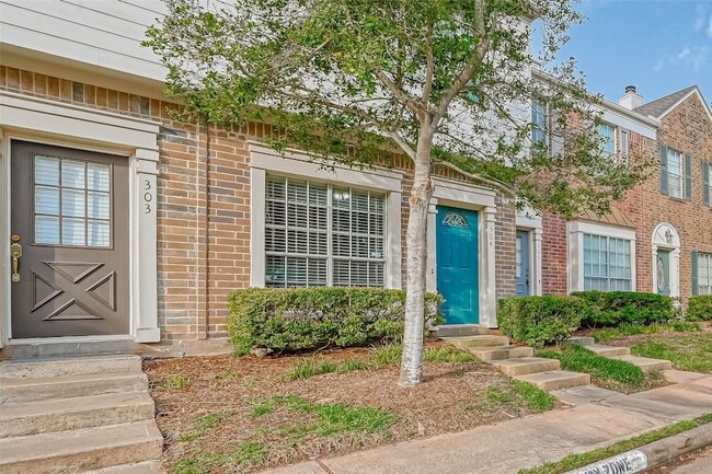 2930 Grants Lake Blvd, Unit 304 in Sugar Land, TX - Building Photo - Building Photo