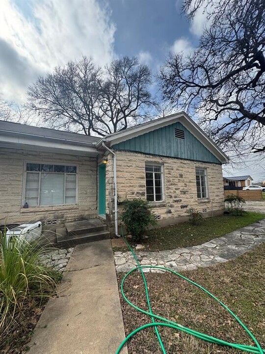 1105 Bentwood Rd in Austin, TX - Building Photo