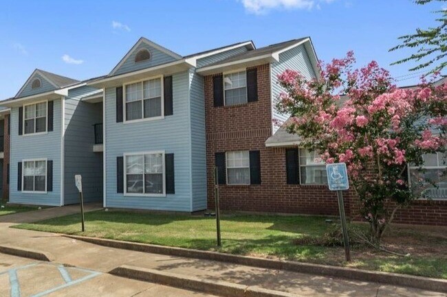 The Orchard Apartments in Bossier City, LA - Building Photo - Building Photo