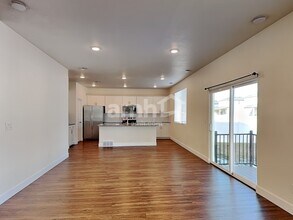 2604 W 3340 S in Syracuse, UT - Foto de edificio - Building Photo