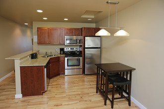 Strata Estates of Williston in Williston, ND - Foto de edificio - Interior Photo