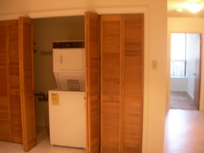 312 N Centre St, Unit #1 in Pottsville, PA - Building Photo - Building Photo