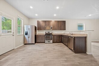 24734 Russet Bluff Trl in Huffman, TX - Building Photo - Building Photo