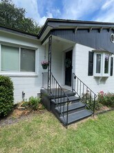1211 Camellia Rd in Charleston, SC - Building Photo - Building Photo