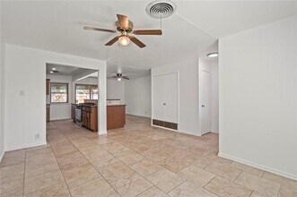 3209 N Calais St in Sherman, TX - Building Photo - Building Photo