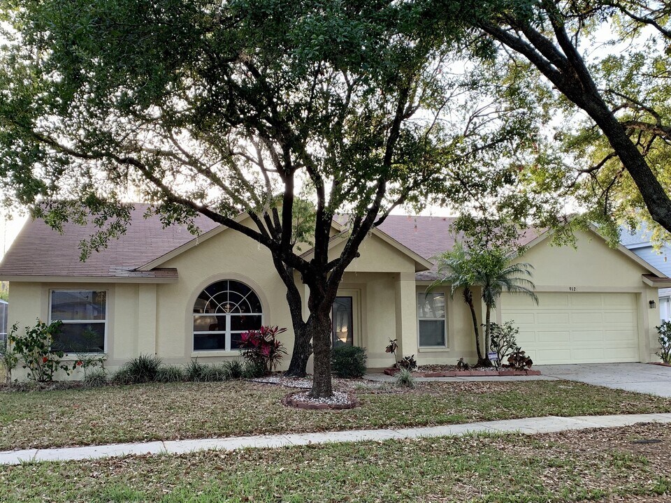 9120 Rockrose Dr in Tampa, FL - Building Photo