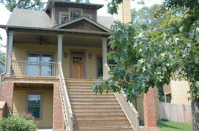 property at 3520 Glenwood Rd