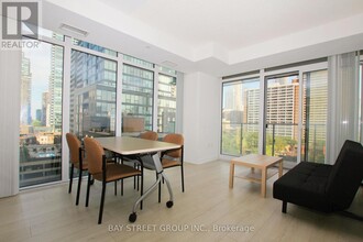50-1050 Wellesley St E in Toronto, ON - Building Photo - Building Photo