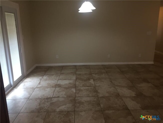property at 1140 Hilltop Dr